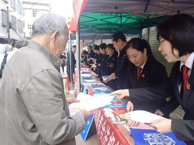 法治護航消費 共促放心環(huán)境——欽北區(qū)法院與市場監(jiān)管局聯(lián)合開展“3·15”普法宣傳活動紀(jì)實